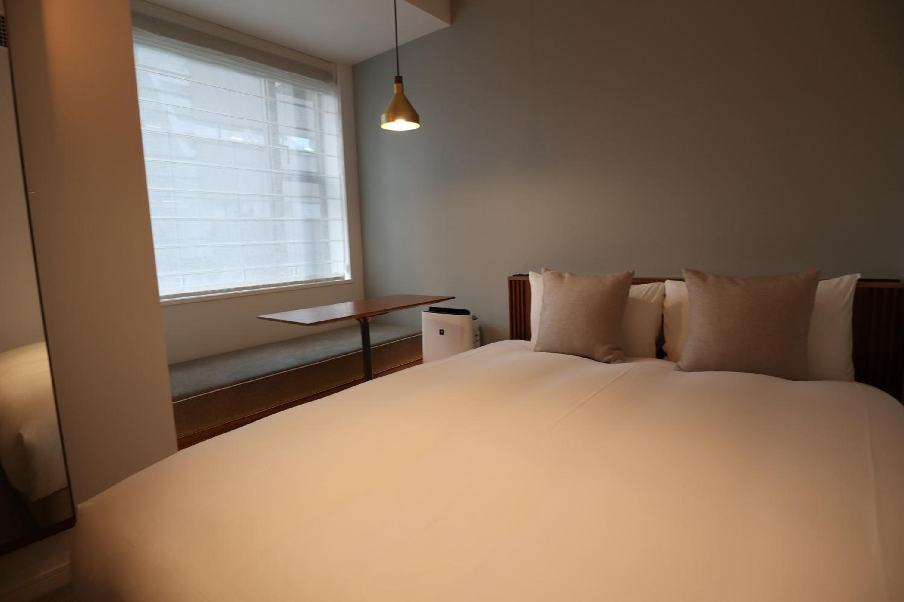 Semi Room, Semi Double Bed