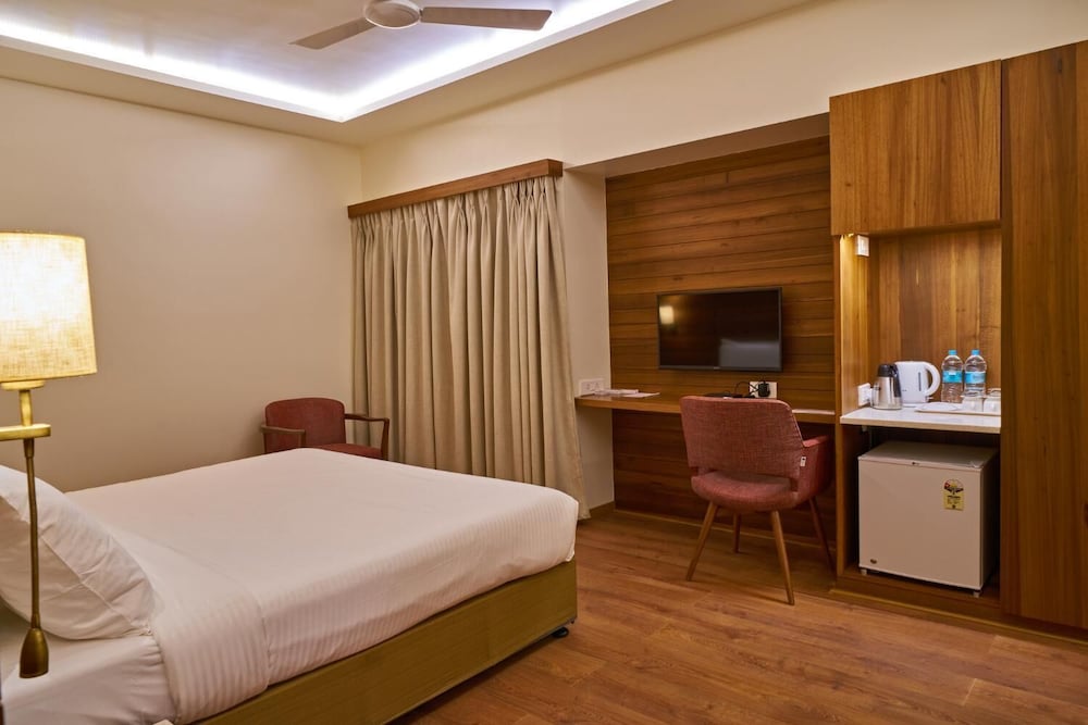 Hotel Atharv 9/17