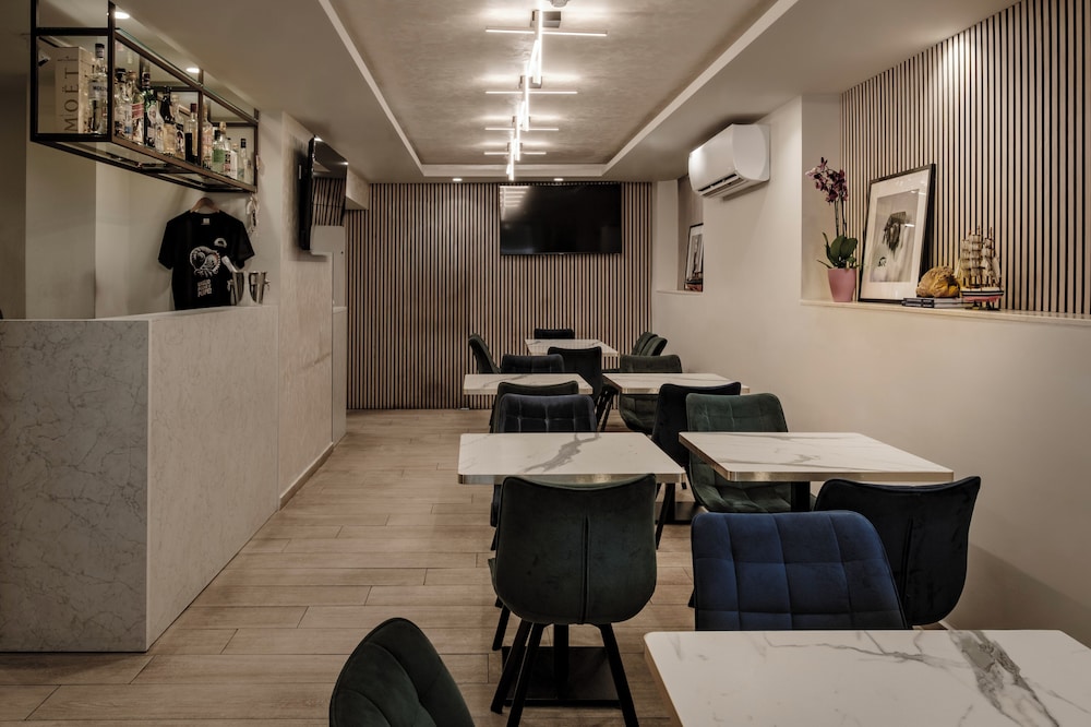 Spinola Hotel 18/28