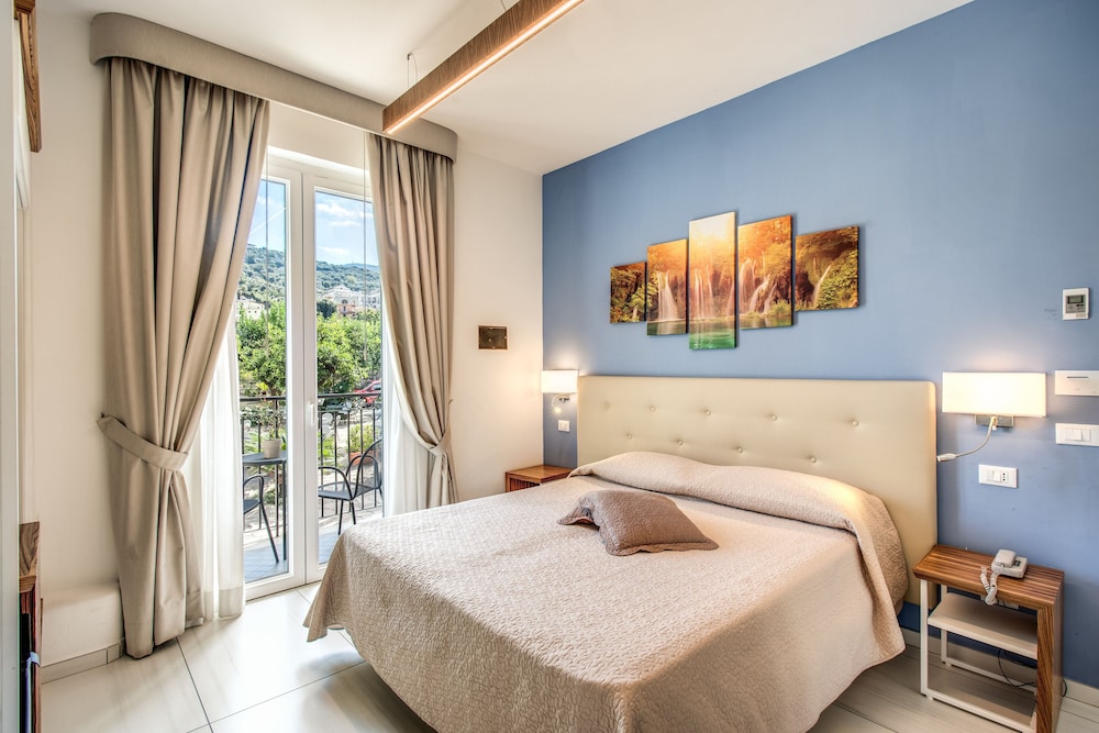 Hotel Florida Sorrento 56/80