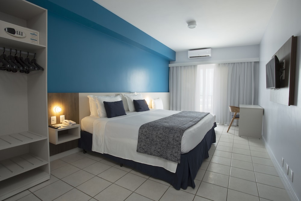 Acqua Beach Park Resort 11/50