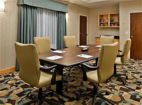 Holiday Inn Express Suites Atlanta Southwest Fairburn 41/45