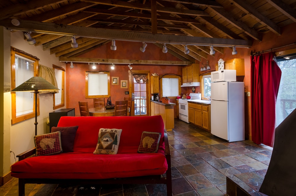 Idyllwild Bunkhouse 22/46