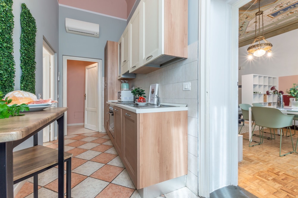 Wine Apartments Florence Pinot 4/47