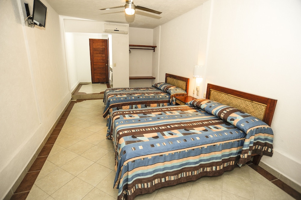 Suites Ixtapa Plaza 20/50