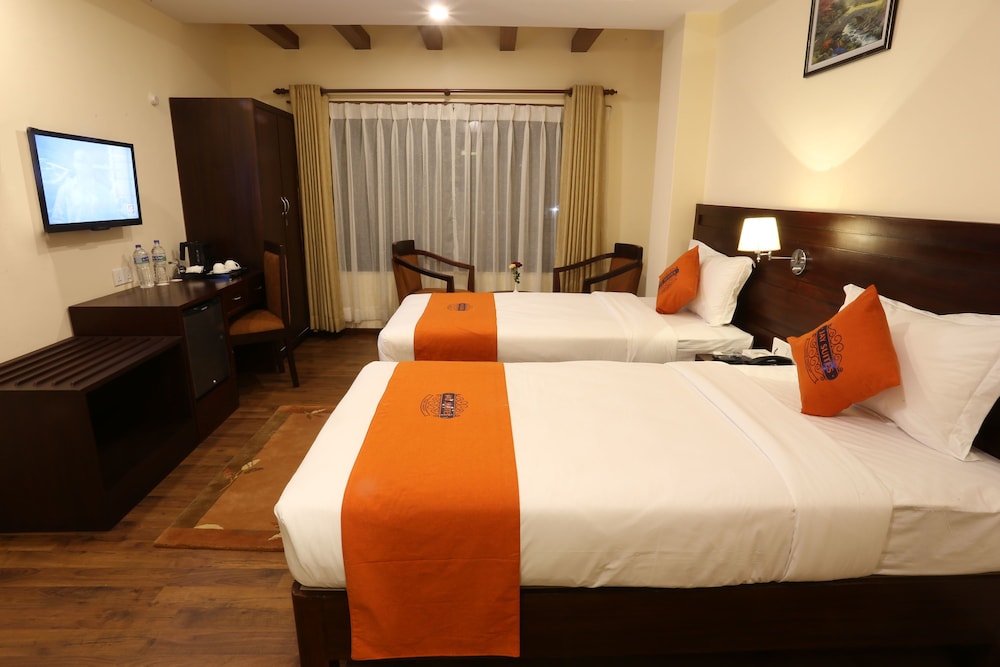 Hotel Jay Suites 34/75