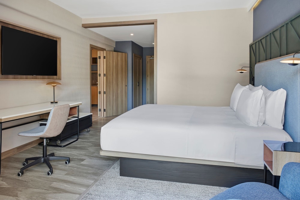 Courtyard by Marriott San Jose Escazu 7/20