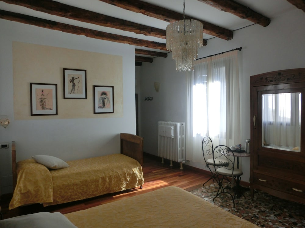 Locanda Art Deco 34/49