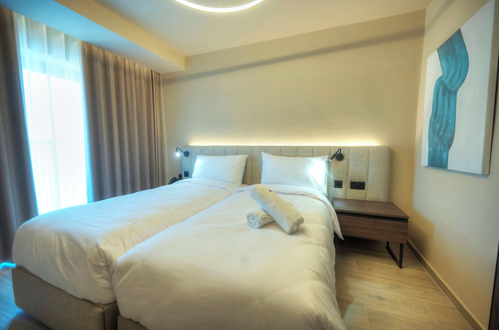 Aste Hotel 13/59
