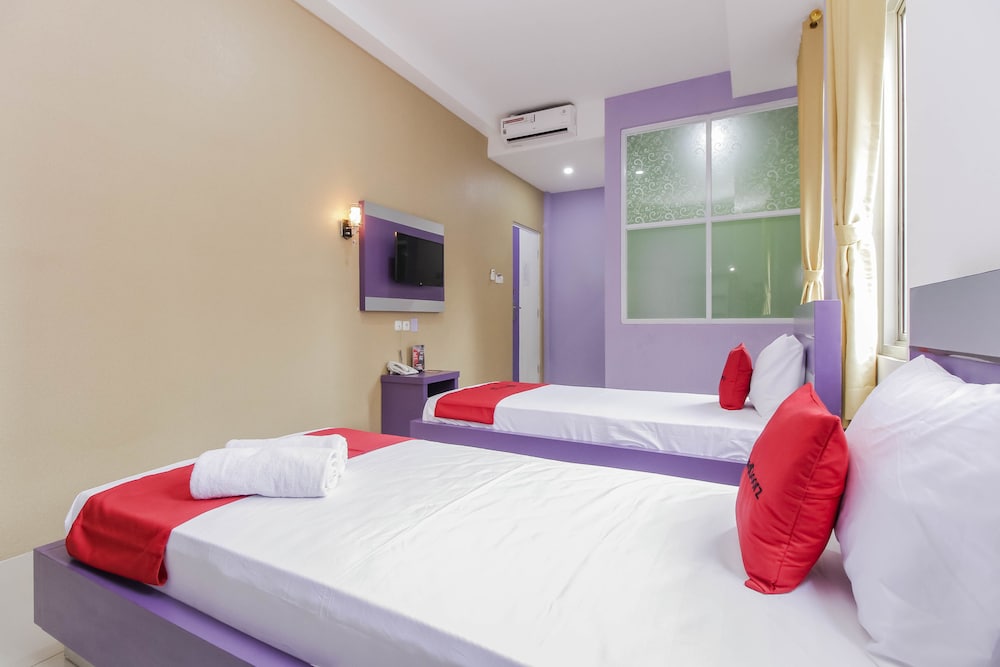 Reddoorz Plus Near Stasiun Bekasi 9/45