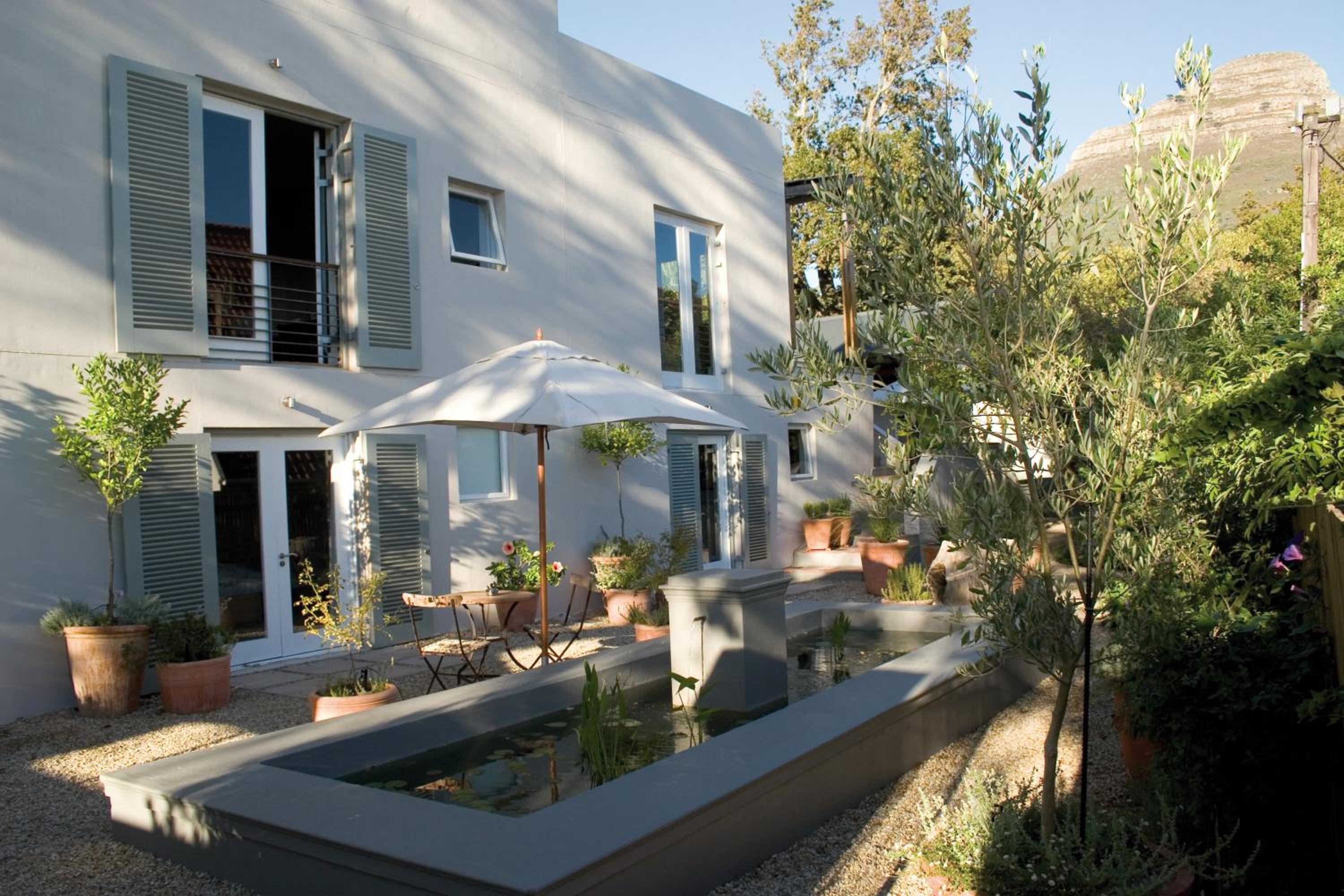 Four Rosmead Boutique Guest House 3/15