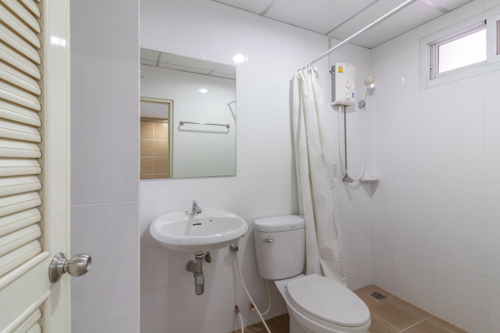 Townhouse Siam Privi Hotel 13/42