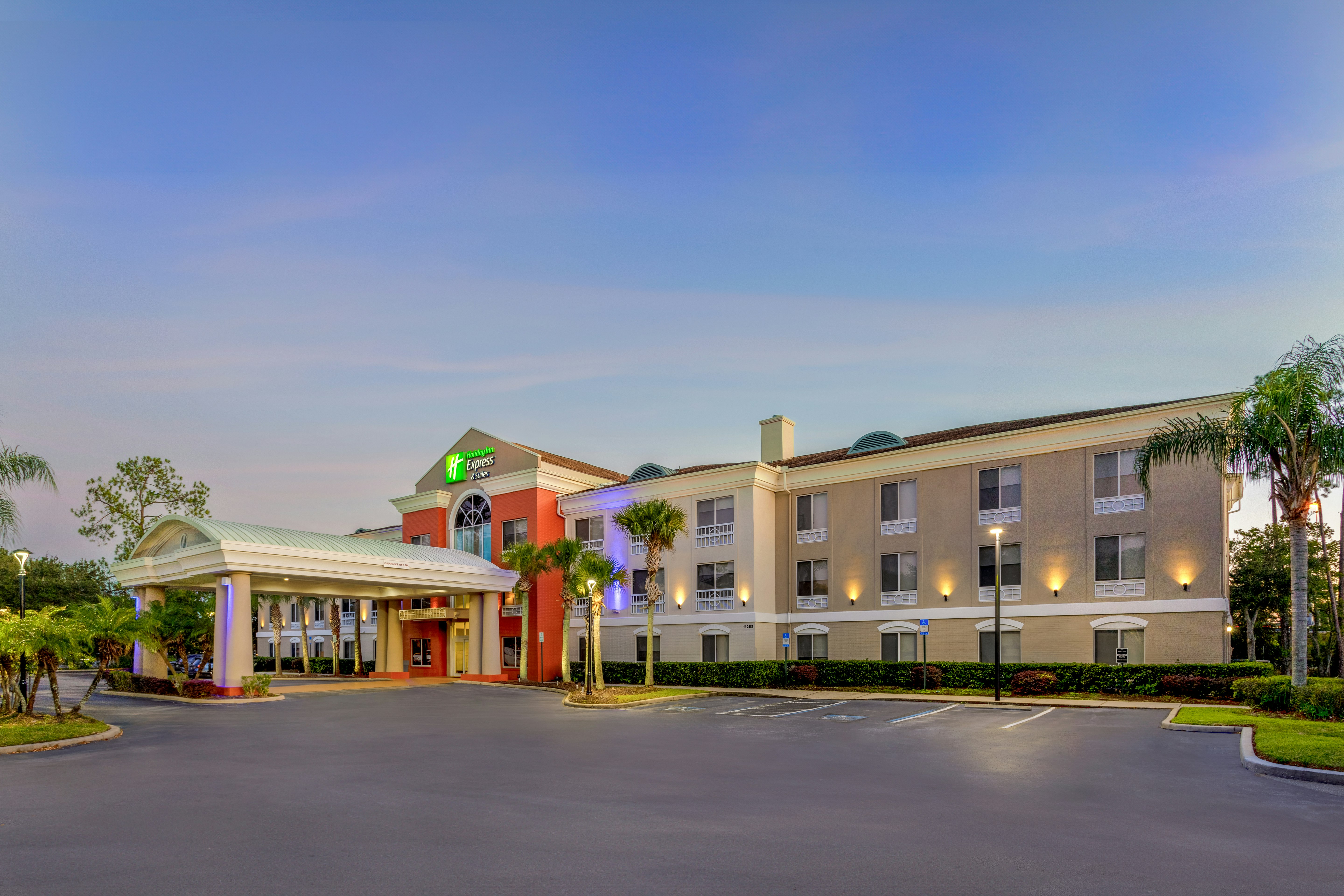 Holiday Inn Express Suites Jacksonville South I 295 8/73