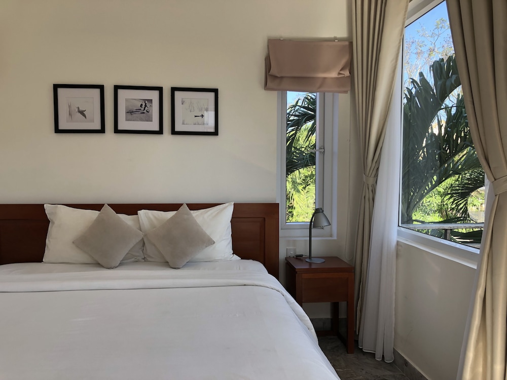 SUPERIOR, DOUBLE BED, GARDEN VIEW