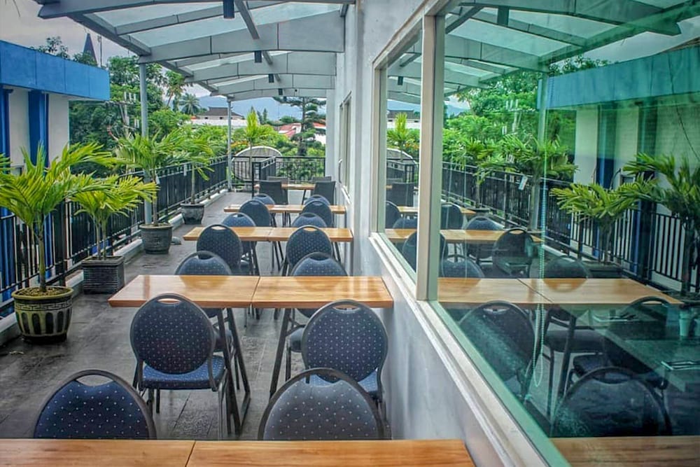 Swiss-Belhotel Ambon 41/69