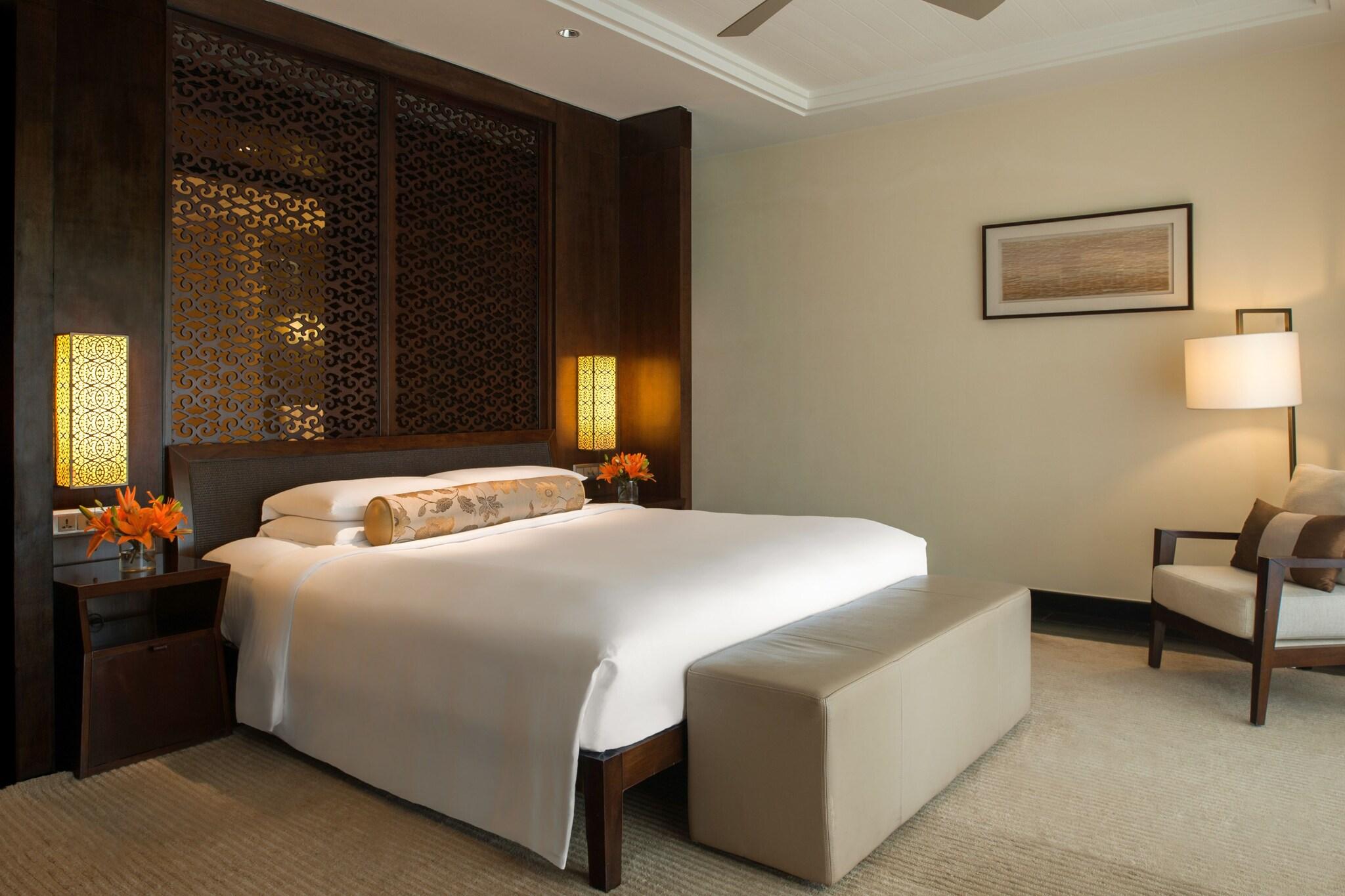 Club, Double Bed, with View