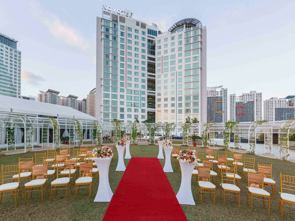 Hotel Novotel Manila Araneta Center 74/76