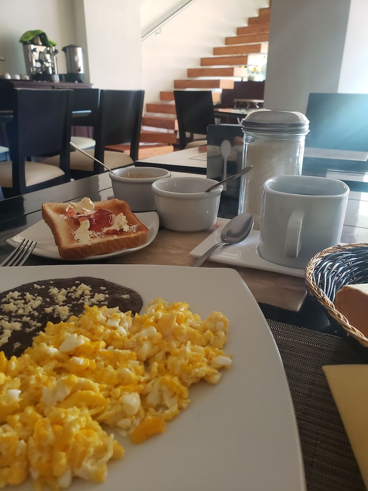 Hotel Victoria Poza Rica 18/54