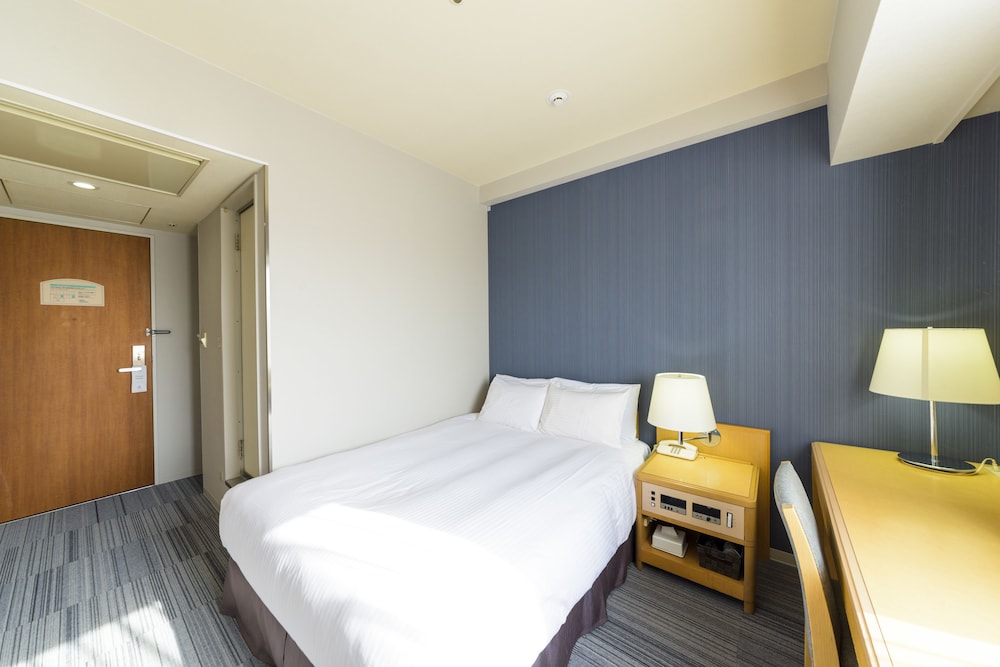 Surestay Plus Hotel By Best Western Shin-Osaka 22/45