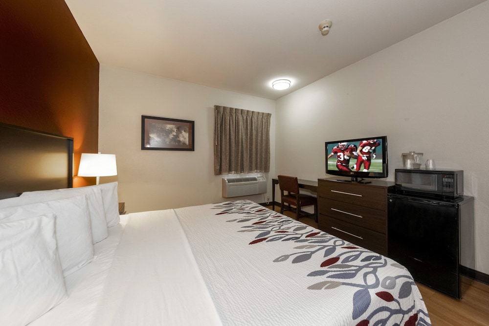 Red Roof Inn St Robert - Ft Leonard Wood 14/54
