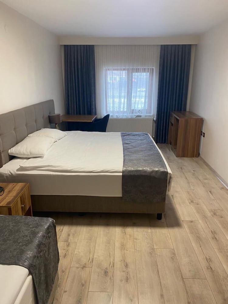 Zumrut Palas Otel 10/44