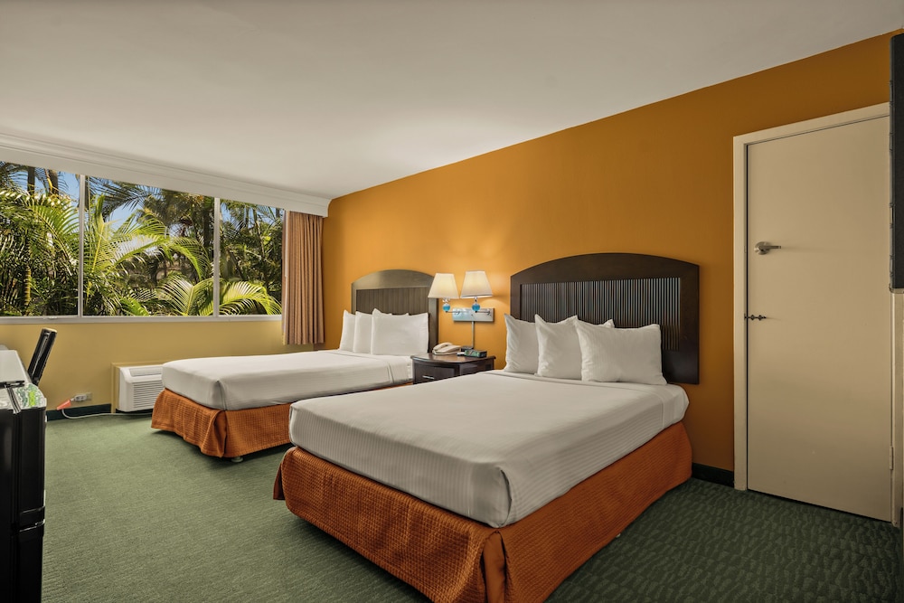 Airport Honolulu Hotel, Trademark Collection by Wyndham 19/63