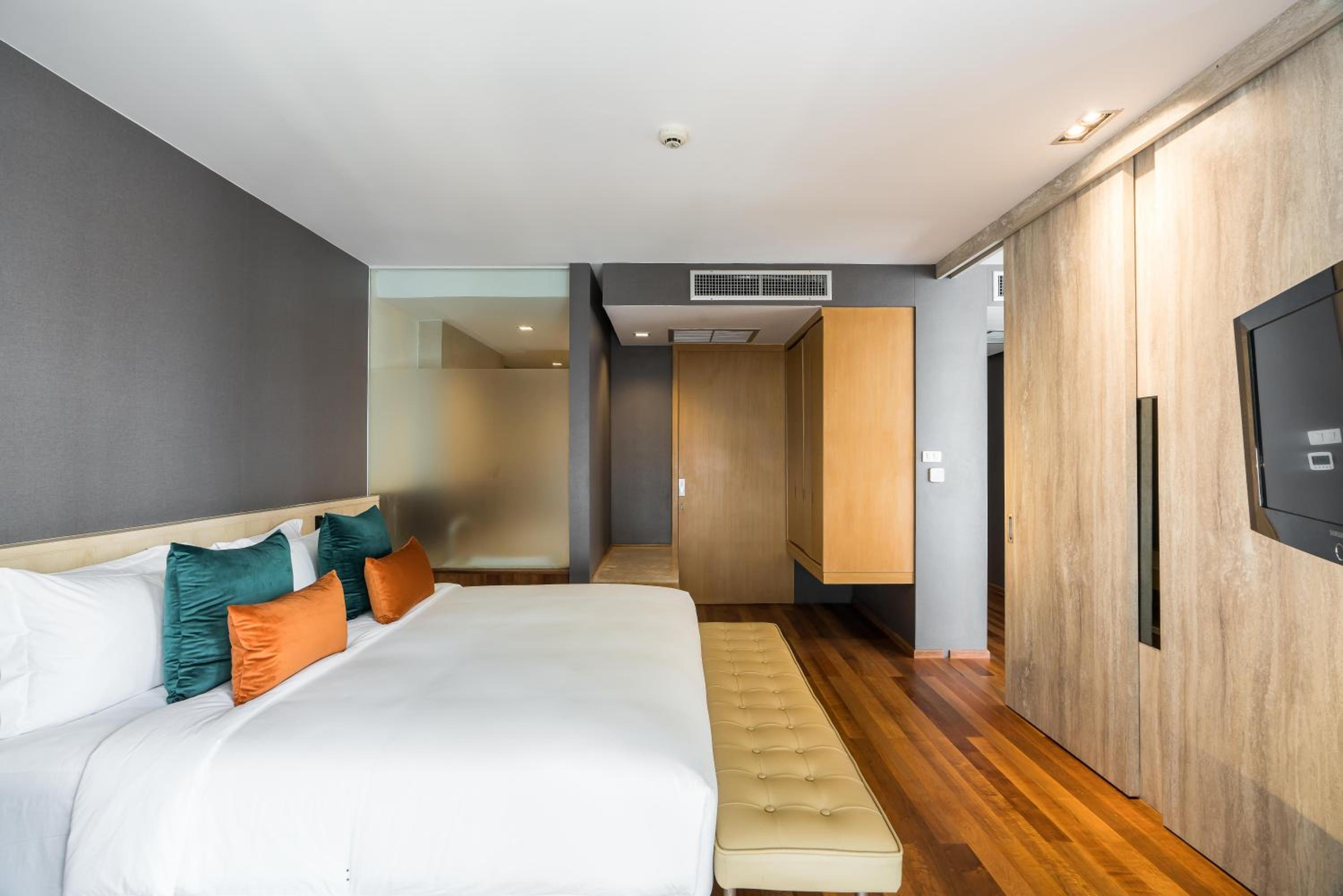 TWO BEDROOM SUITE