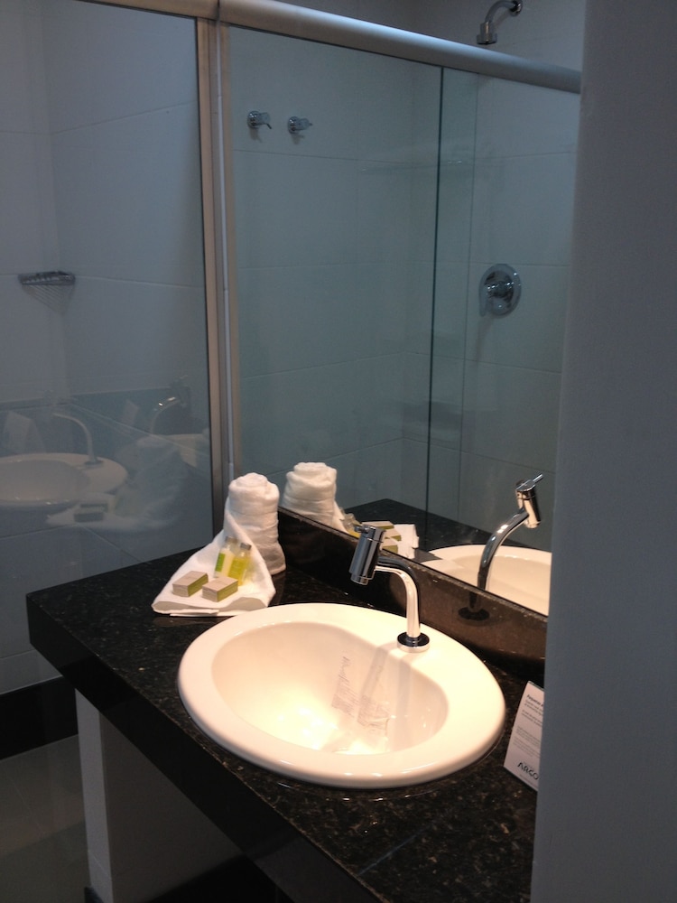 San Diego Suites Governador Valadares 57/68