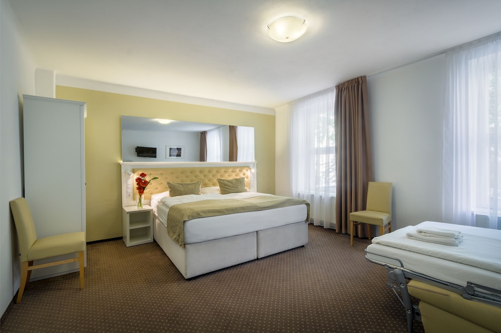 Taurus Hotel Prague 9/65