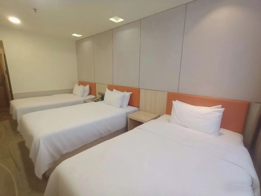 Baiyun City Hotel 17/42
