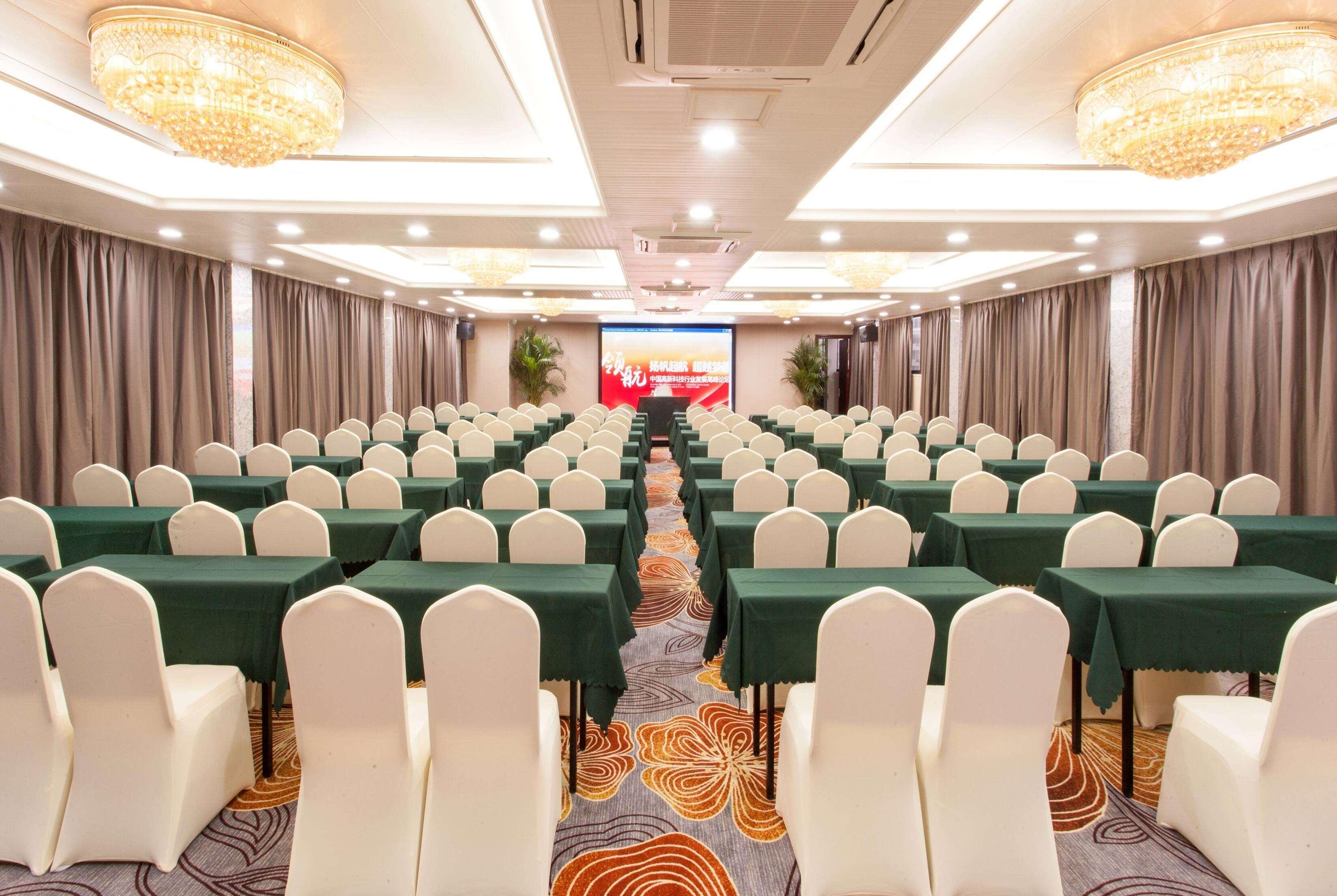 Days Inn by Wyndham Business Place Guilin Yishun 21/23