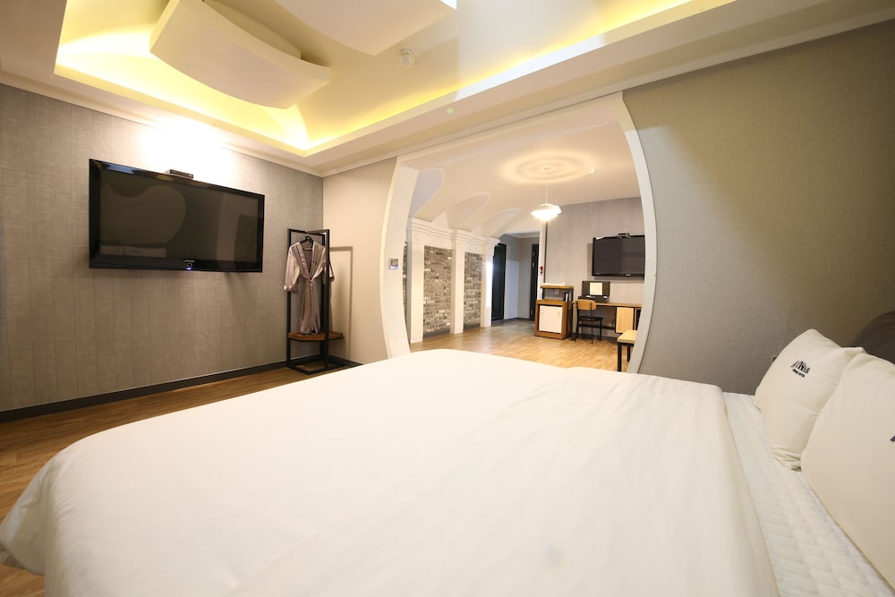 Instar Hotel Yangsan 14/55