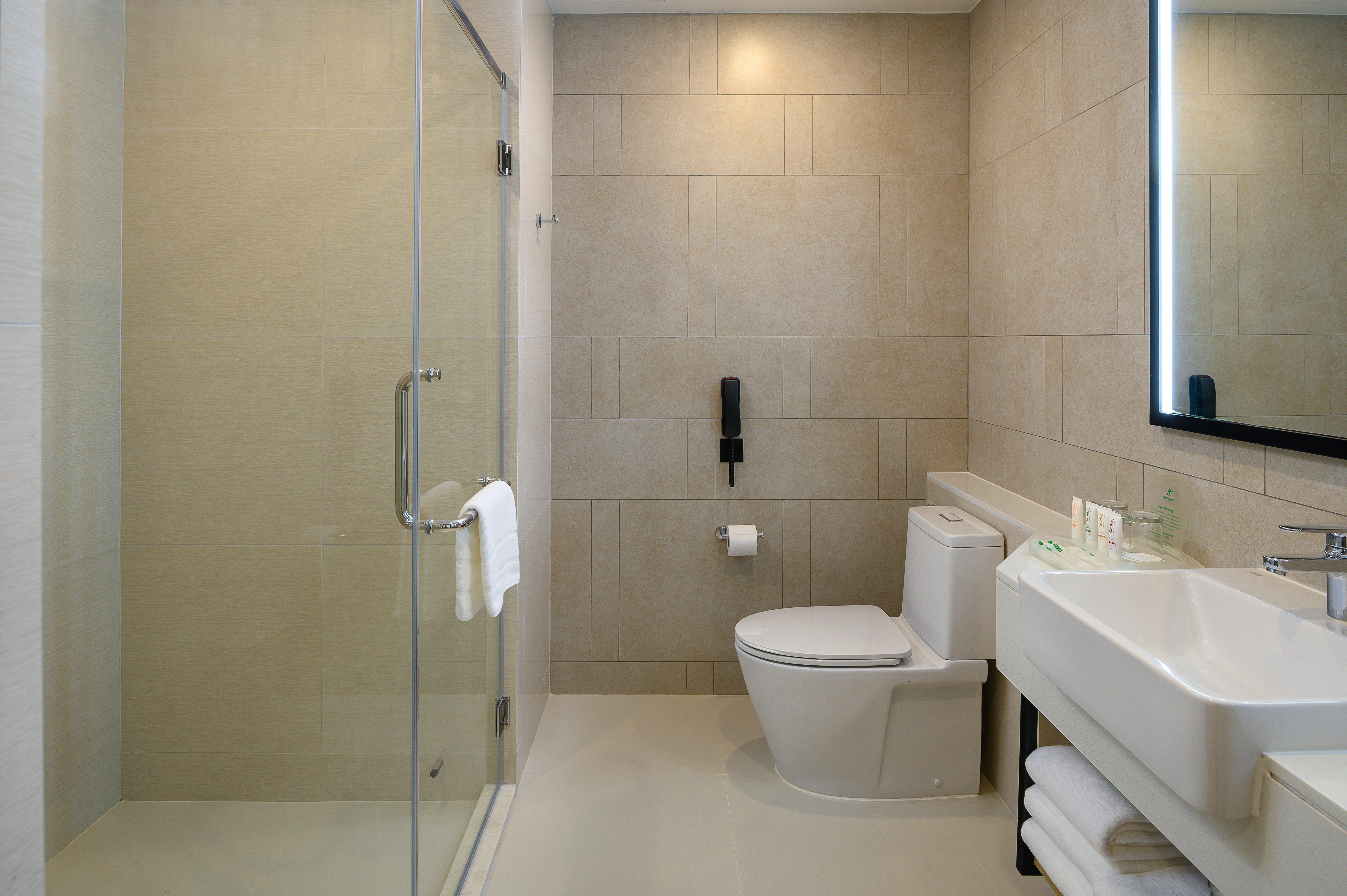 غرفة بسرير مزدوج لذوي الإعاقة، Holiday Inn Suites Siracha Laemchabang 8/10