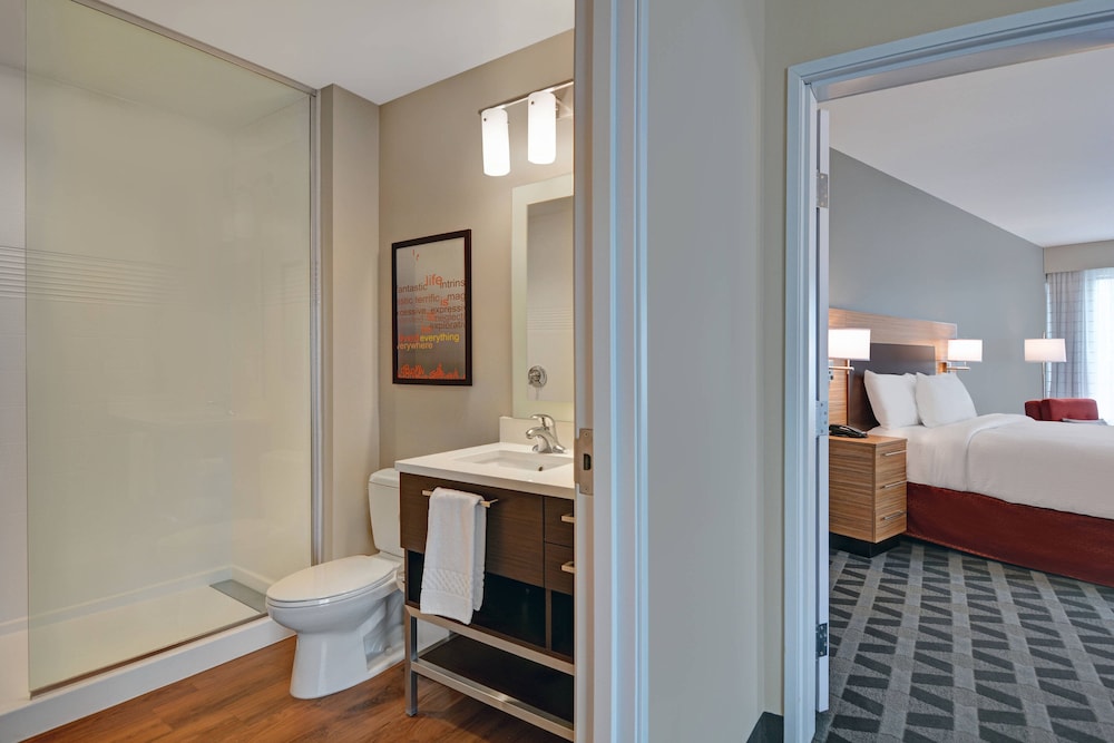 TownePlace Suites by Marriott Indianapolis Downtown 14/56