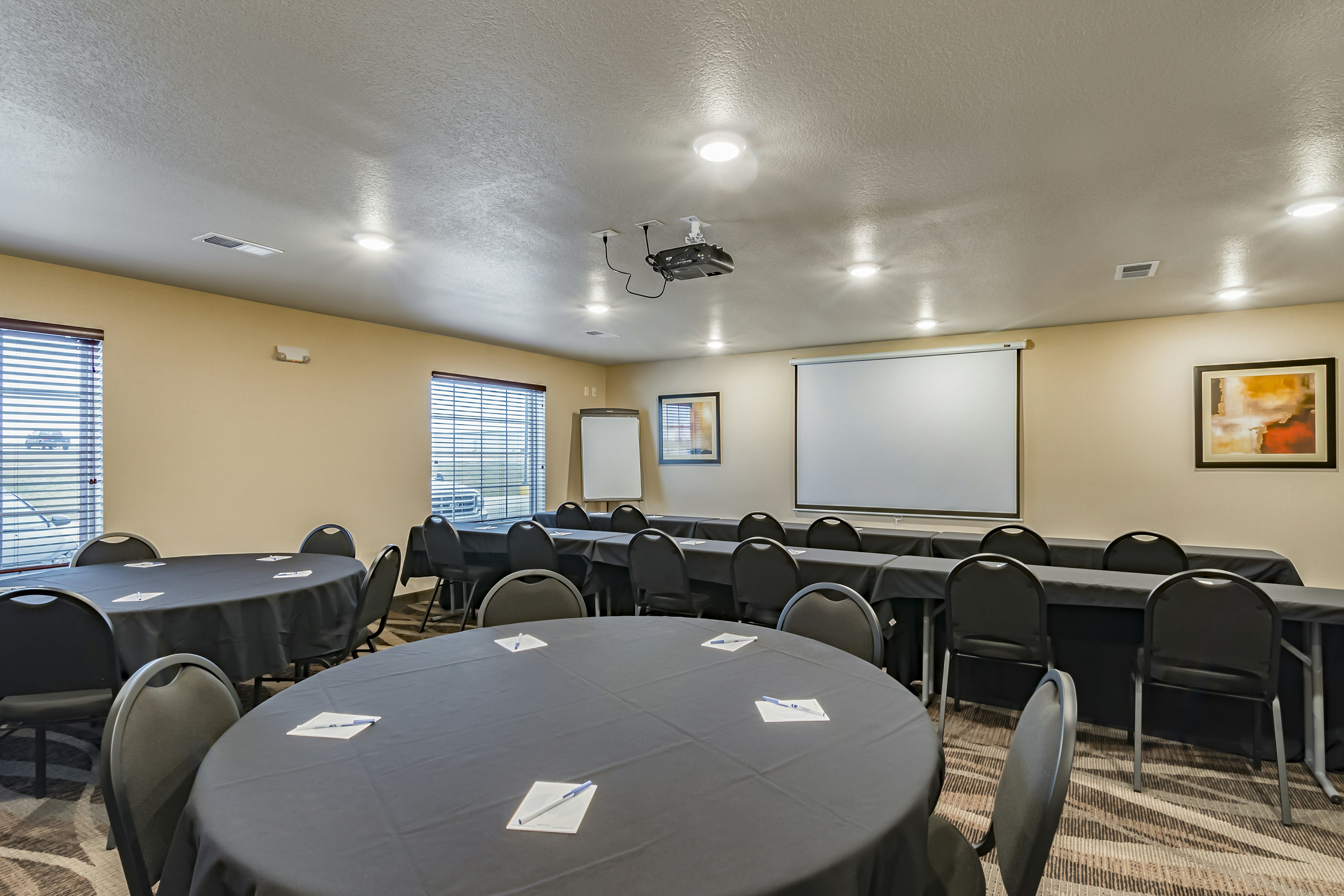 Cobblestone Inn and Suites Lamoni 39/50