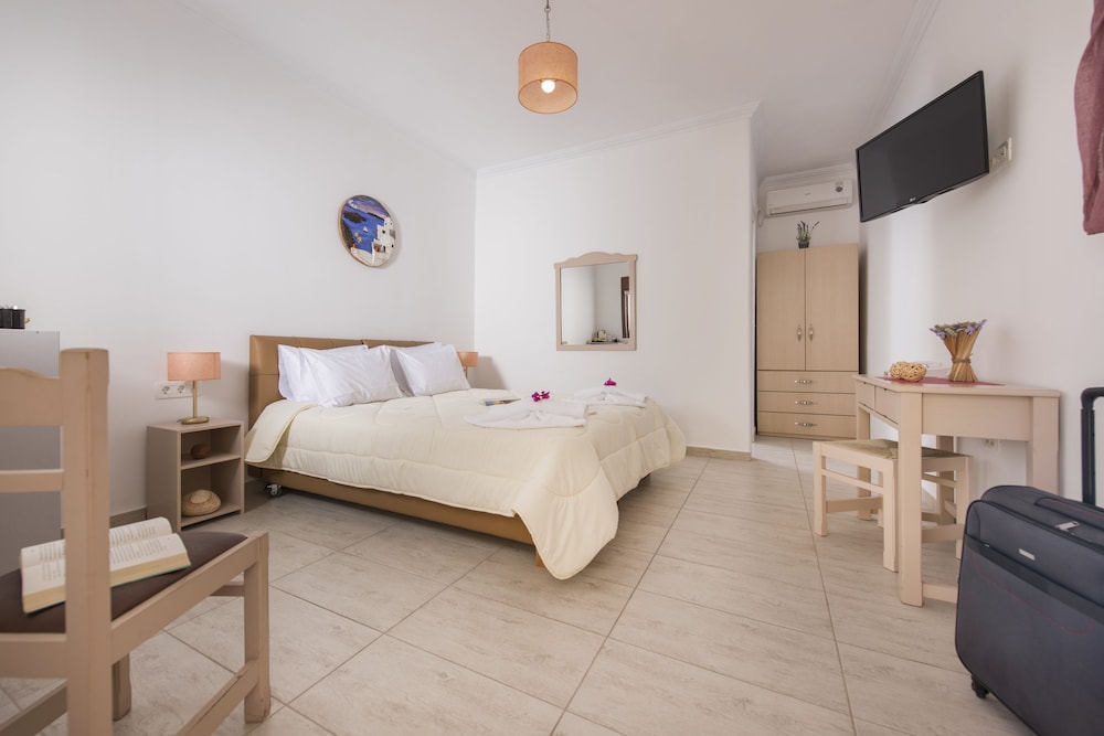 SMARAGDI APARTMENTS 15/55