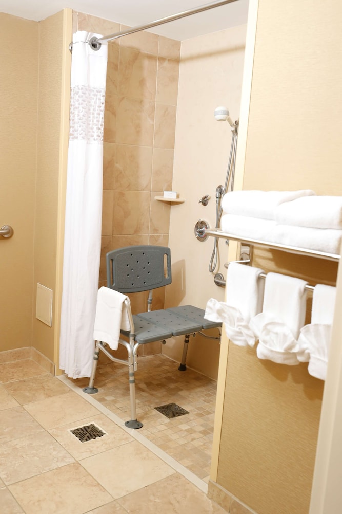 Hampton Inn Harriman Woodbury 26/47