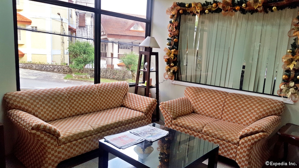Gardenville Hotel 20/37