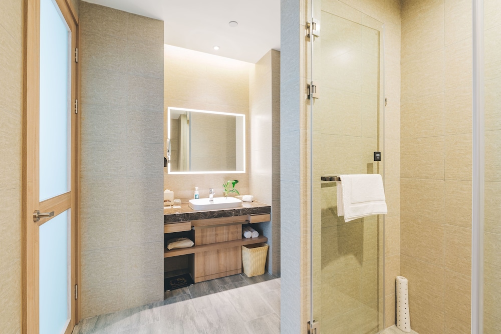 Atour Hotel (Suzhou North High Speed Railway Station, Qiyage Garden) 43/44