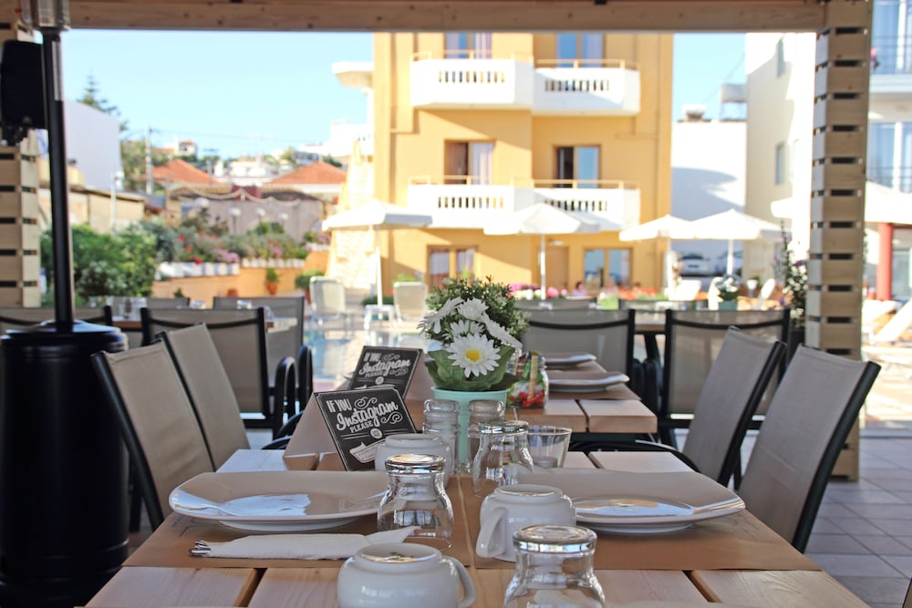 Esperides Beach Hotel Apartments 41/50