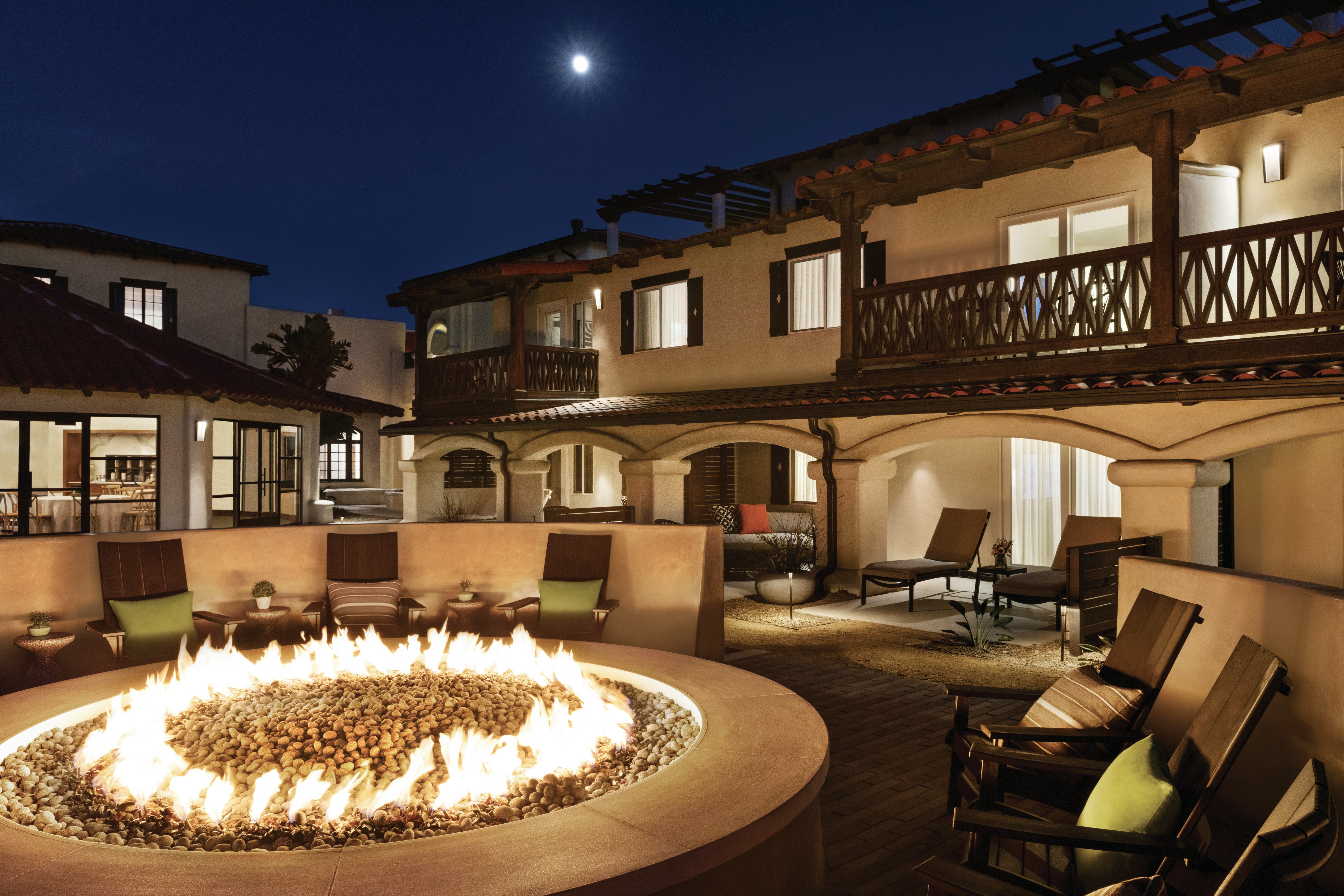 Zachari Dunes on Mandalay Beach, Curio Collection by Hilton 55/77