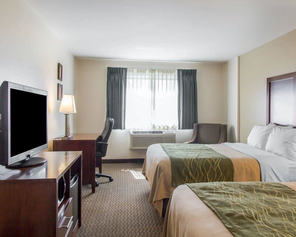 Quality Inn & Suites Vail Valley 11/35