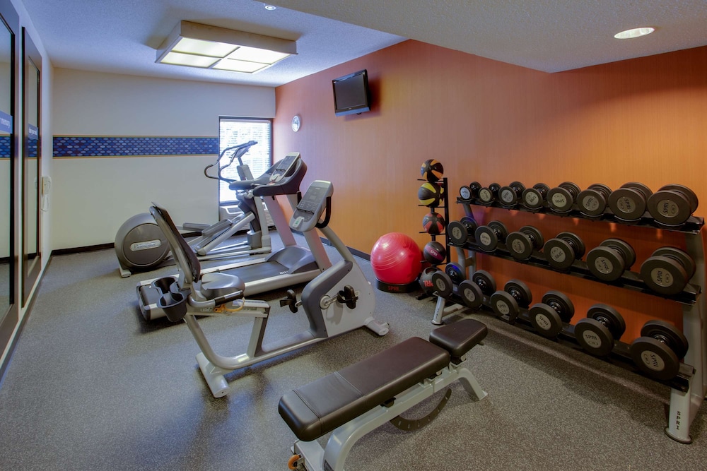 Hampton Inn Richmond West 33/46