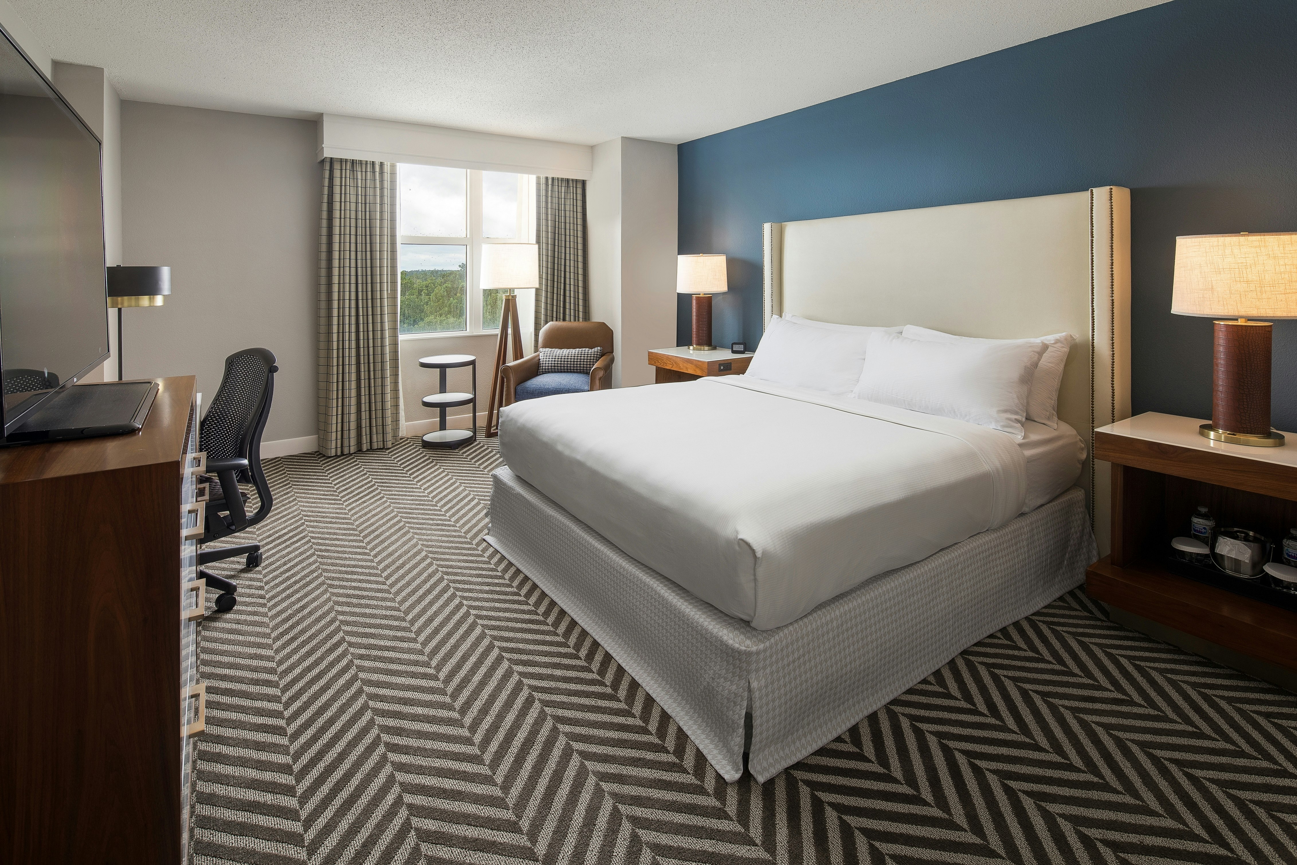 ROOM, KING BED