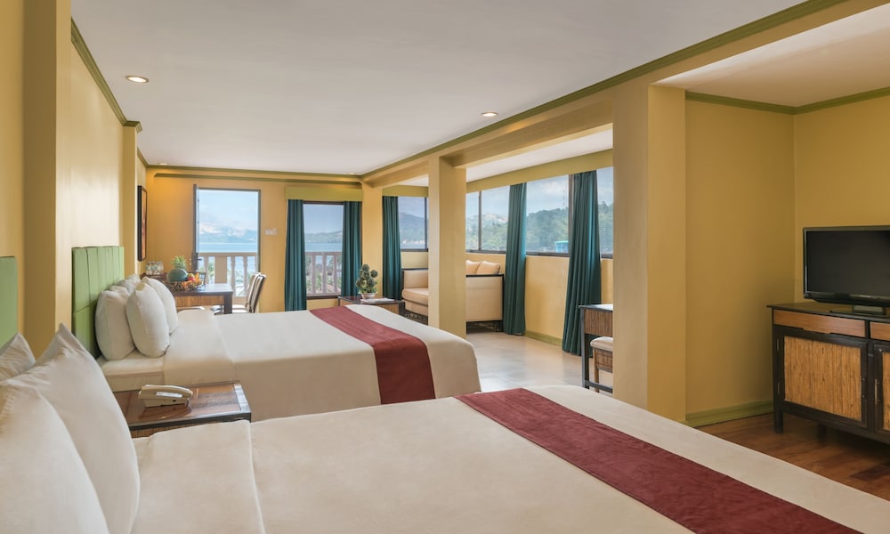 Whiterock Beach Hotel And Waterpark 34/73