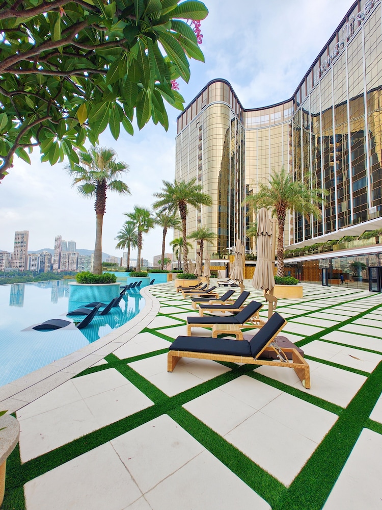 YOHO Treasure Island Hotel 54/60