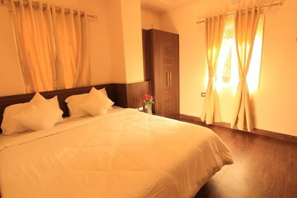 HOTEL RAJDARBAR 4/21