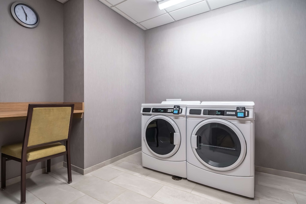 Hyatt Place Gainesville Downtown 8/50