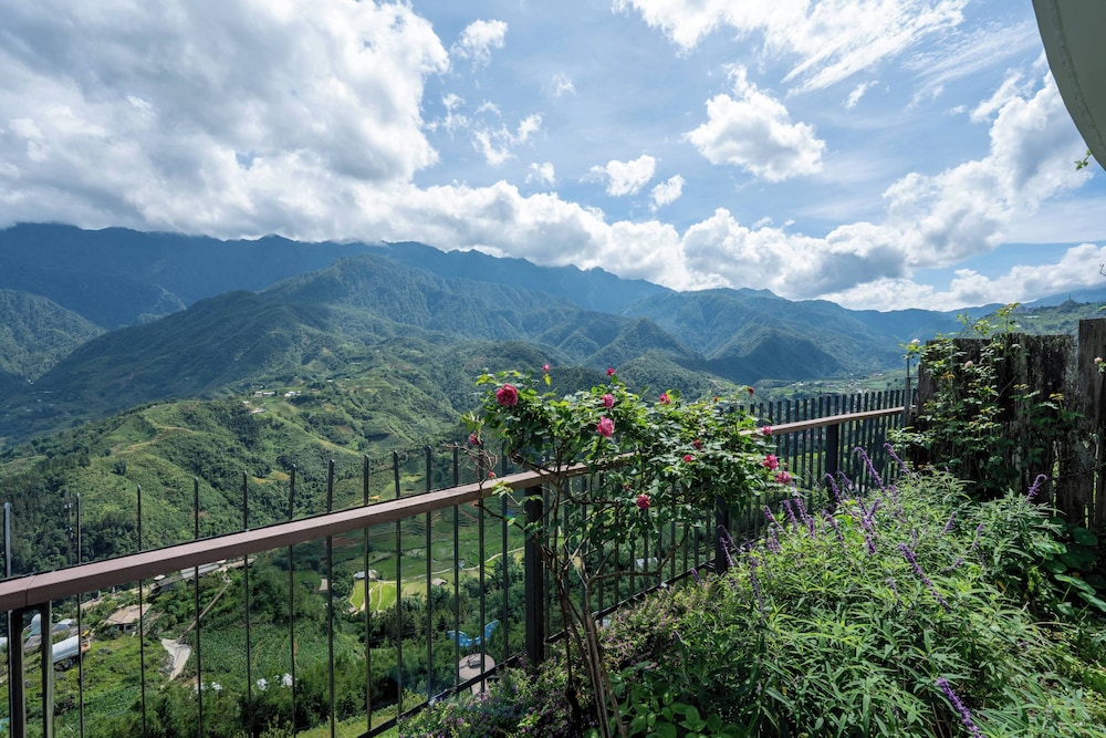 Pao S Sapa Leisure Hotel 68/73