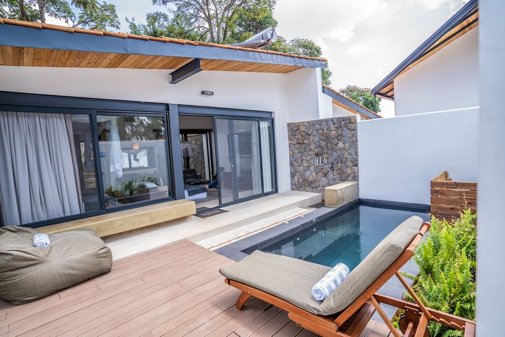 Hemingways Retreat Kigali 25/50